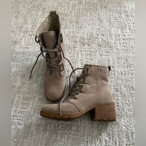 Sorel women boots